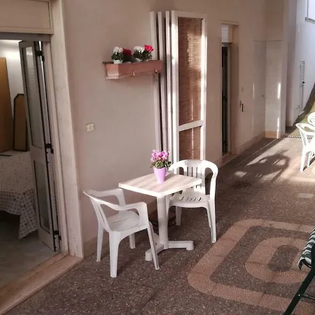 Carbone Apartman